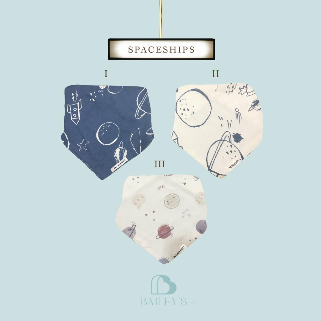 PET BIBS FOR MEDIUM/LARGE BREEDS (SPACESHIPS)